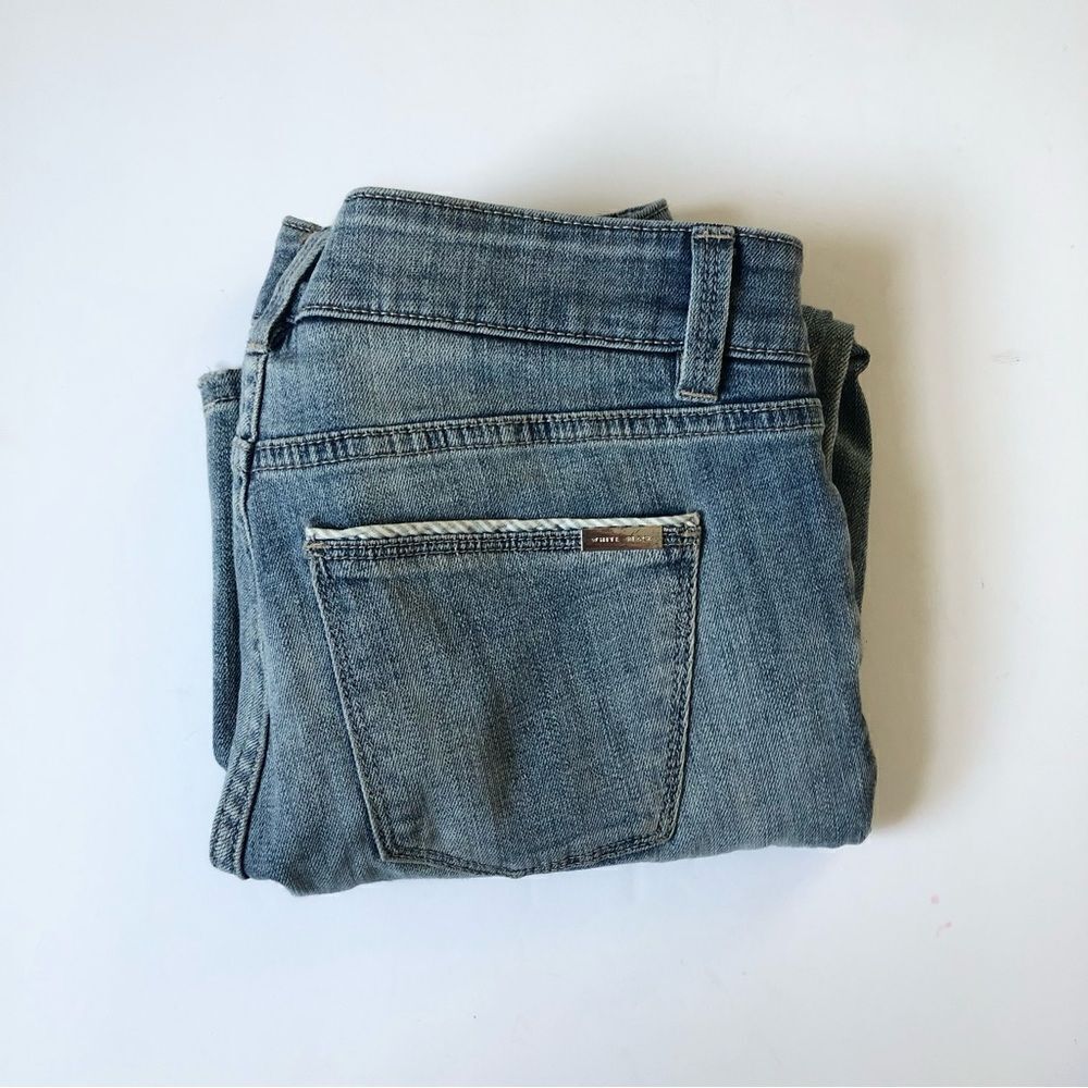 Women’s Light Blue Denim Jeans